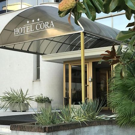 Hotel Cora Carate Brianza Exteriör bild