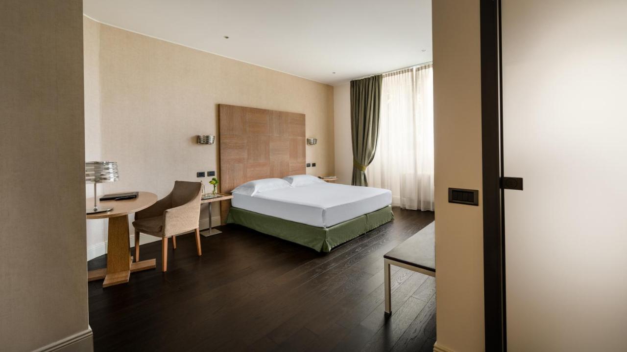 Hotel Cora Carate Brianza Exteriör bild